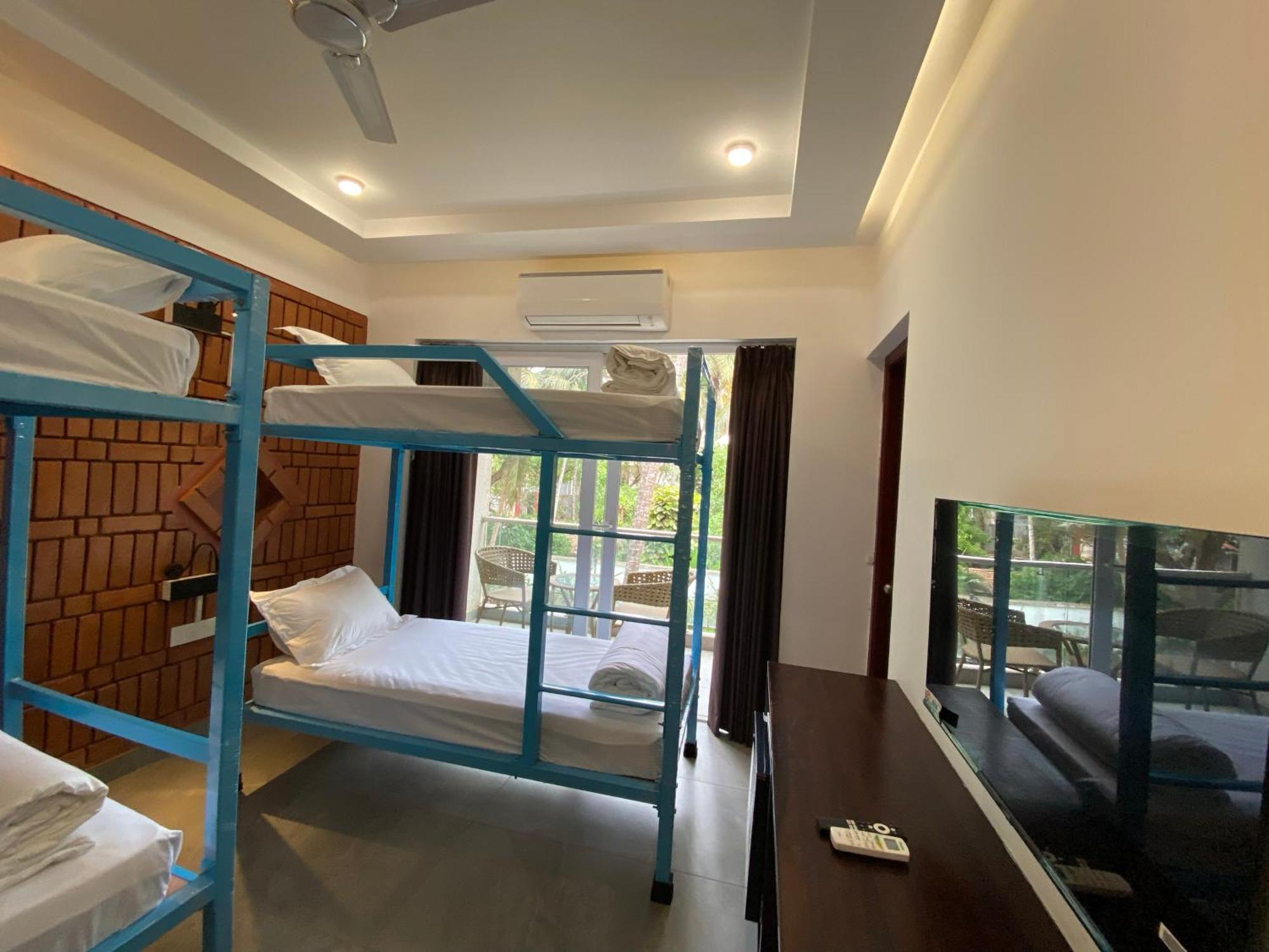 Downtown Hostels - 안주나 외부 사진