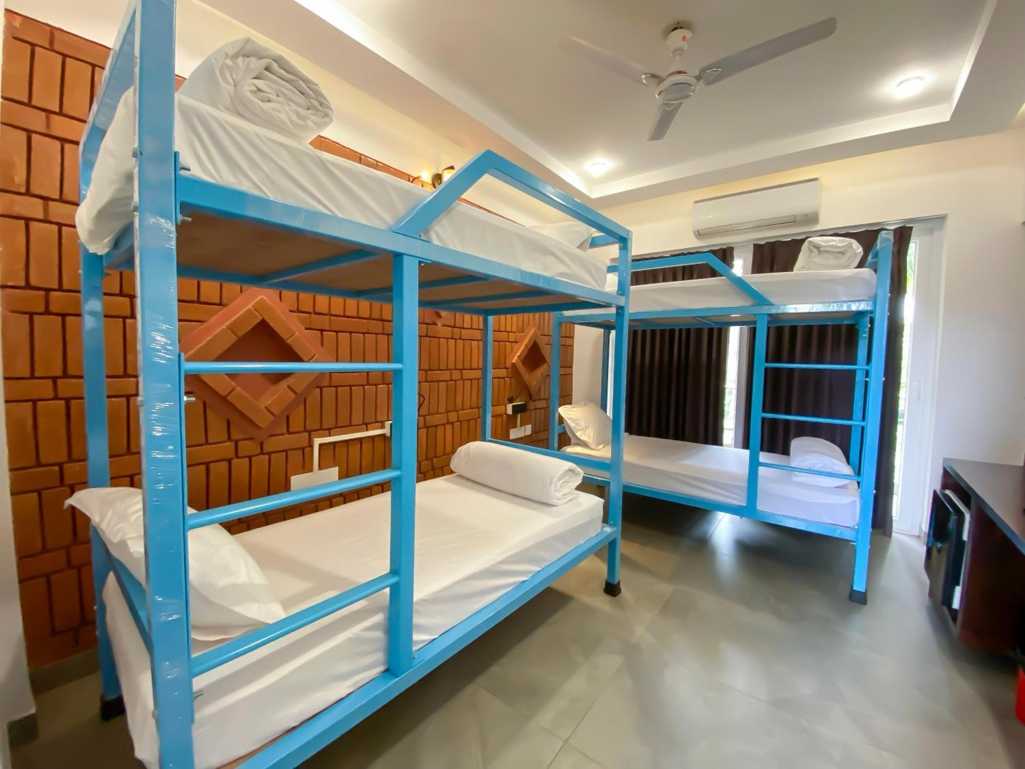 Downtown Hostels - 안주나 외부 사진