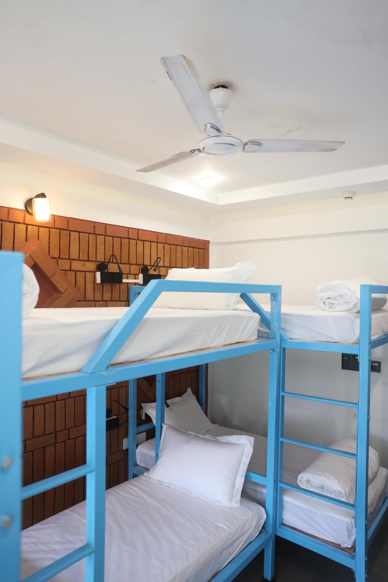 Downtown Hostels - 안주나 외부 사진